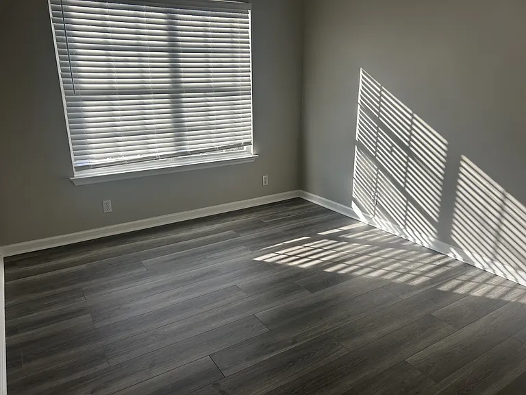 533 Woodland Hills Dr — Photo 13
