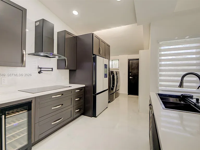 17101 SW 48th St — Photo 10