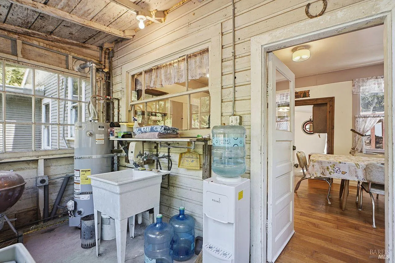 886 Montgomery Road - Photo 7