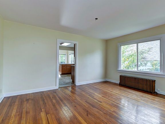 4th image of 4304 Serene Way