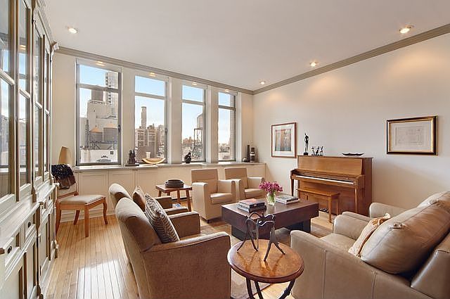 1st image of 252 7th Ave APT 15J