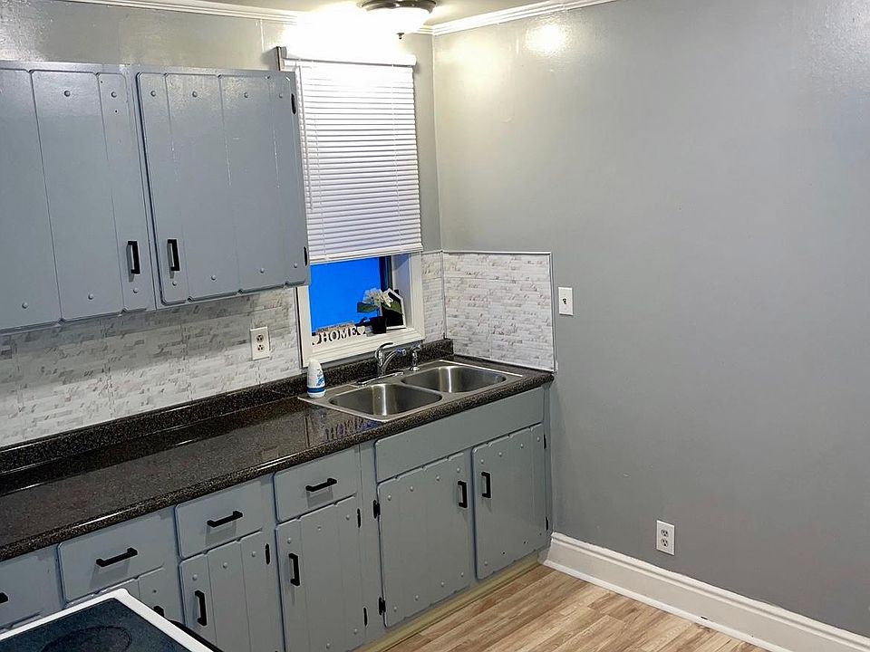 Beautiful updated kitchen!