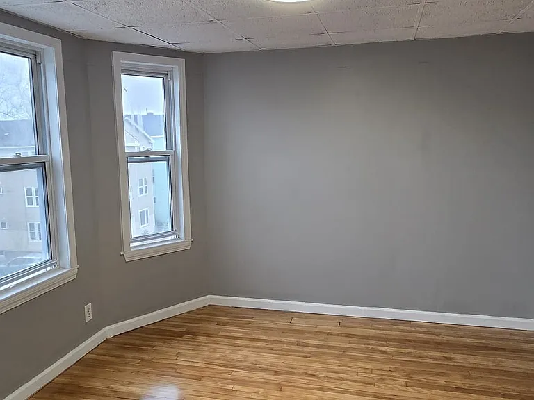 100 Fairmont Ave #3 — Photo 11