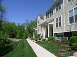 344 Terra Springs Cir, Volo, IL 60020