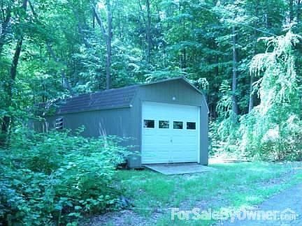 detached garage