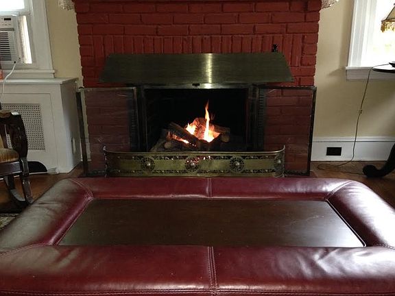Living Room Gas Fireplace