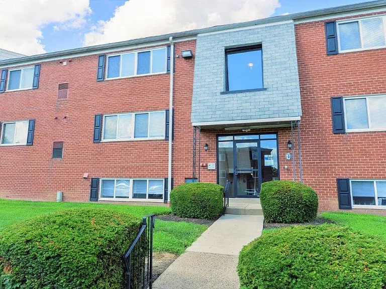 Brookmont Apartment Homes — Photo 18