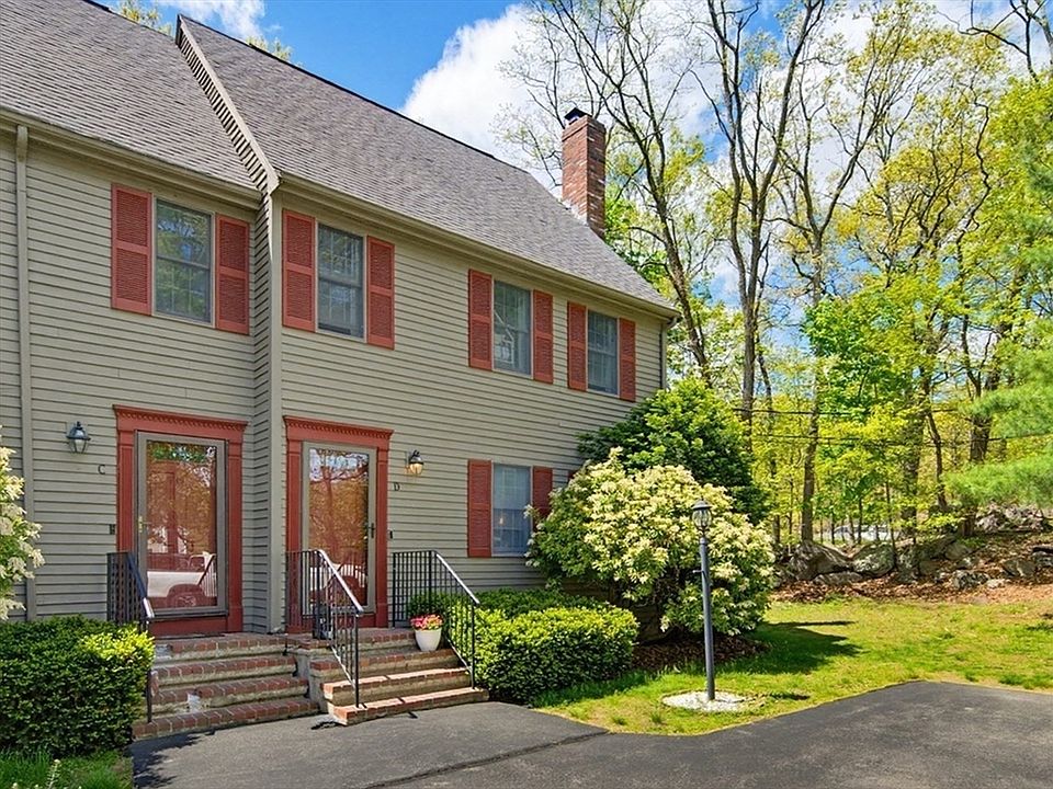 1st image of 736 Mount Hope St #4