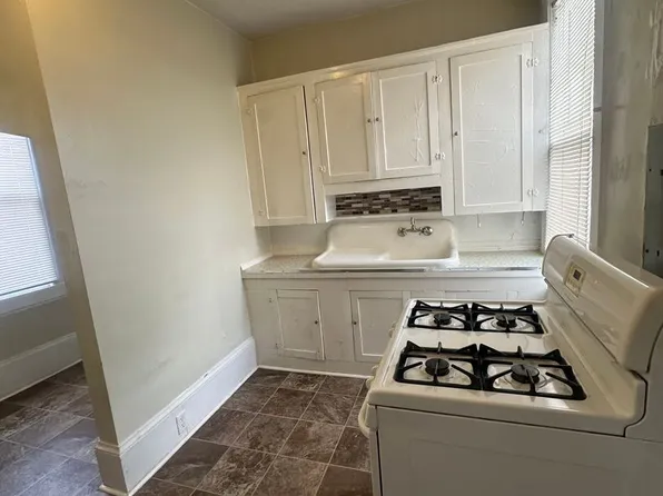 1525 Noble St, Anniston, AL 36201