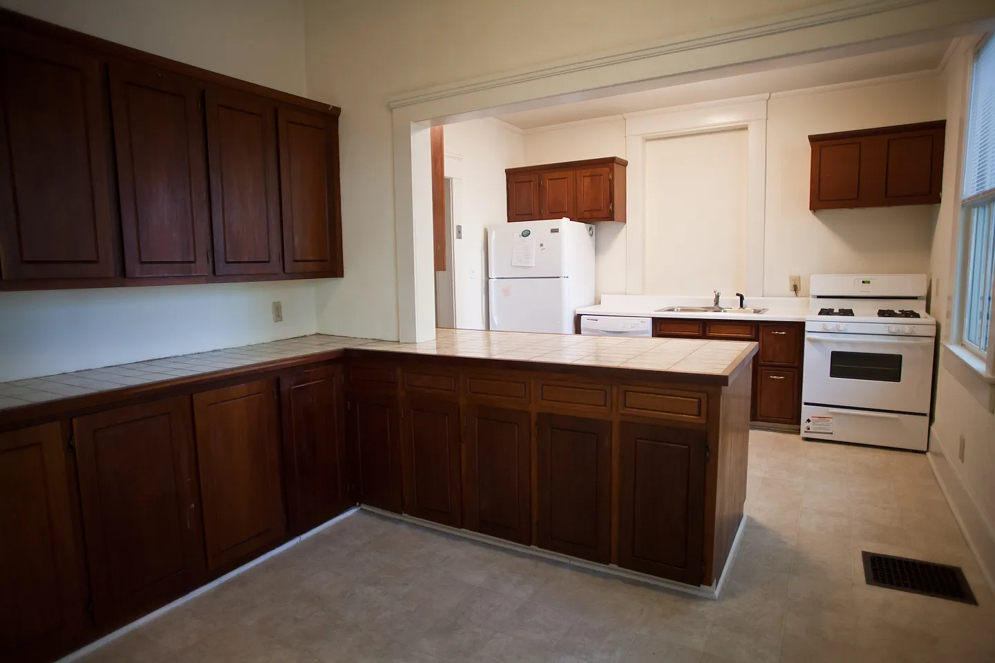 Live in a historic house near UNC - Cameron-McCauley Historic District! — Photo 2