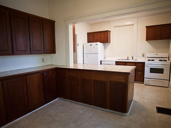 5th image of 212-1B McCauley St