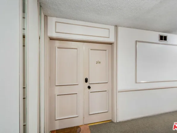 5651 Sumner Way Unit 209, Culver City, CA 90230
