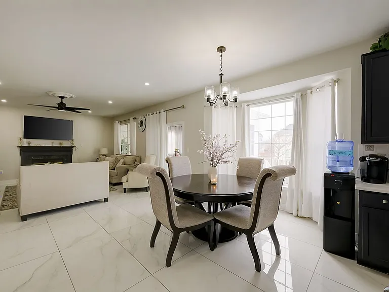601 Crossover Ct — Photo 14