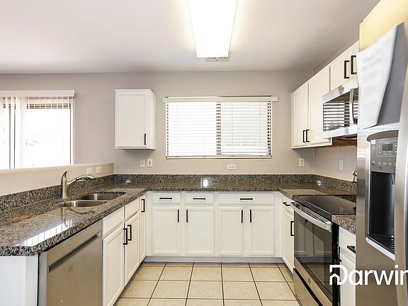 4th image of 9468 W Sheridan St