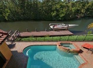 1817 Gordon River Ln, Naples, FL 34104