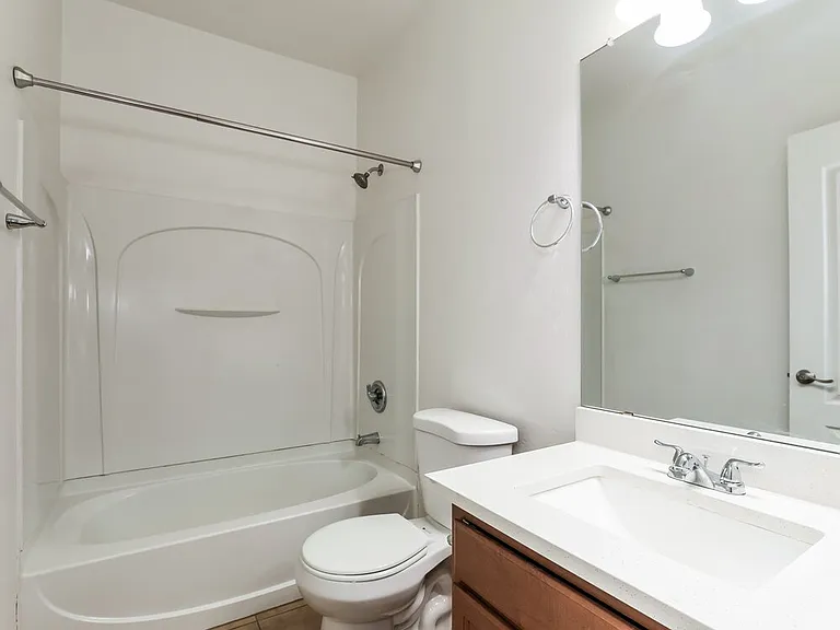 7333 W Saint Catherine Ave — Photo 14