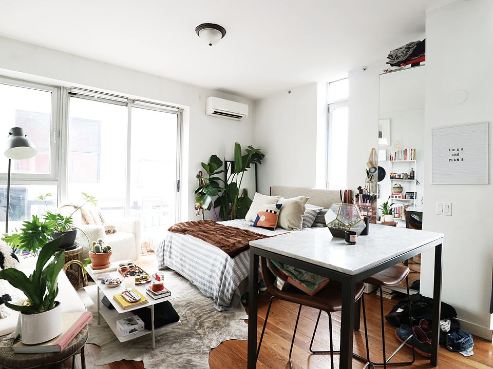 1st image of 31 Kosciuszko St APT 1B