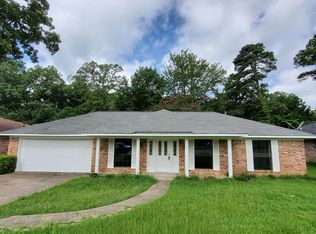 9308 Walker Rd, Shreveport, LA 71118