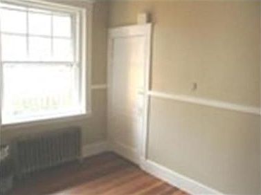 4th image of 18 Leavitt St #1