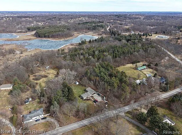 11461 White Lake Rd photo 1