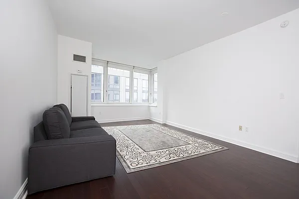 Sold by BLU Real Estate | media 2