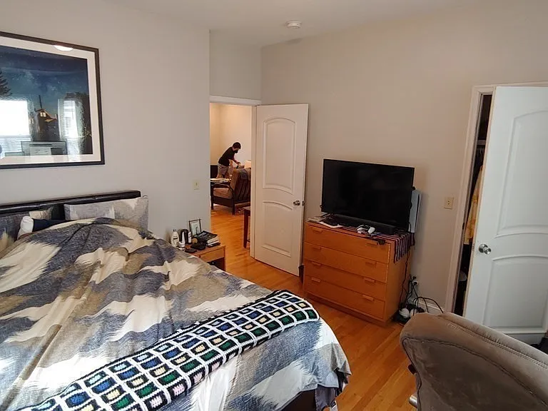 33 Eastburn St #1 — Photo 7