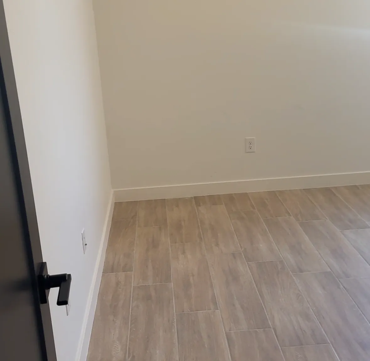 3 bed, 1700 sqft, $4,650 — Photo 3