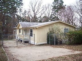 2nd image of 389 Eastern Hills Dr
