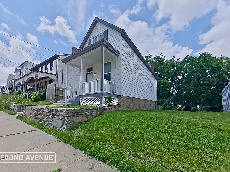 1233 Dewey Ave — Photo 20