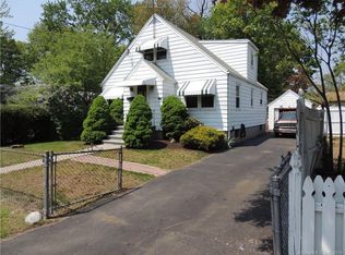34 Kenyon St, Stratford, CT 06614