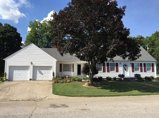 1409 Cedar St, Point Pleasant, WV 25550