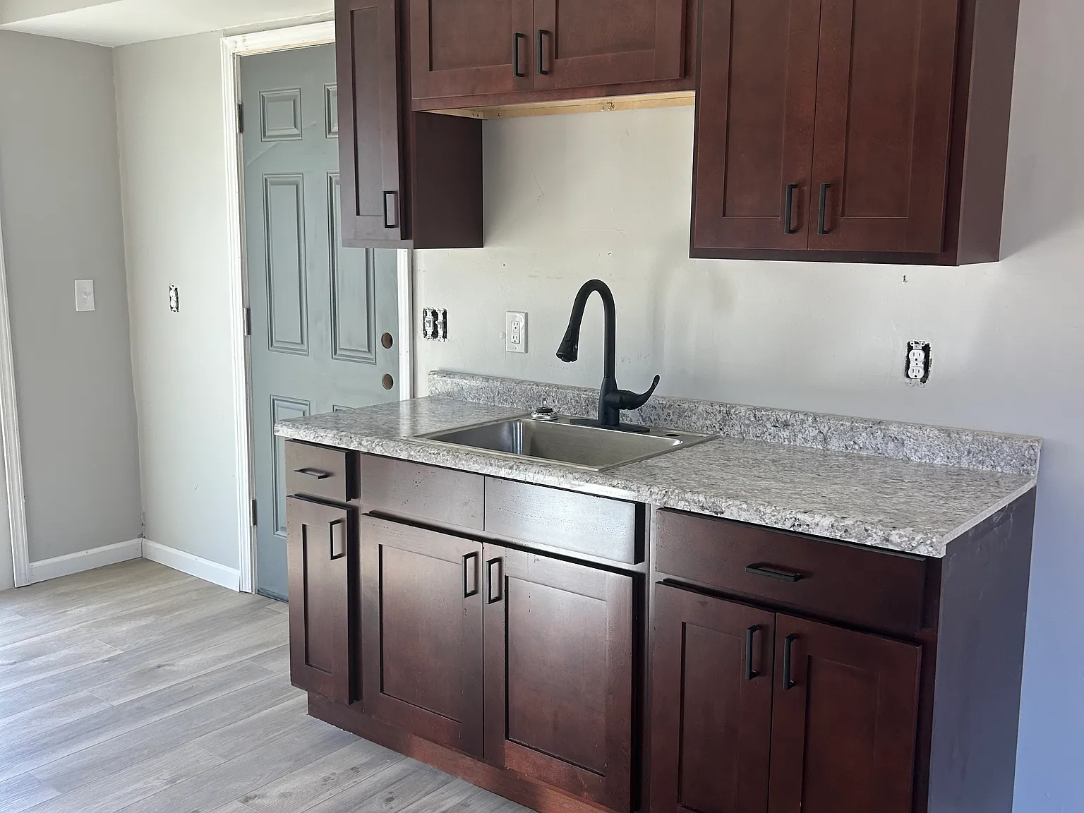 3 bed, 1132 sqft, $1,750 — Photo 4
