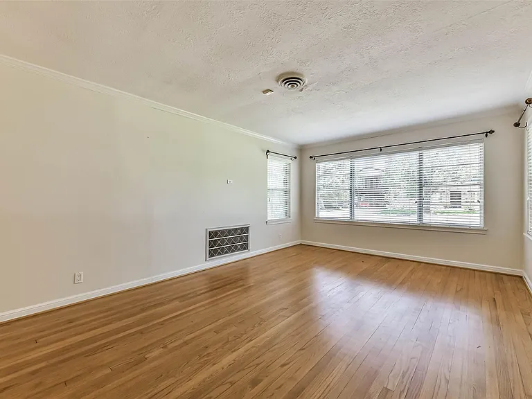 3023 Fairhope St — Photo 6