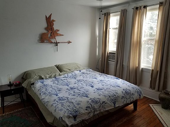 5th image of 105 Craighead St
