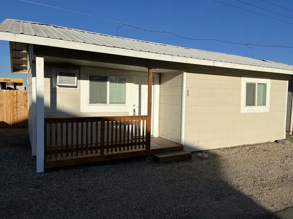 111 E Simplot Blvd #1, Caldwell, ID 83605
