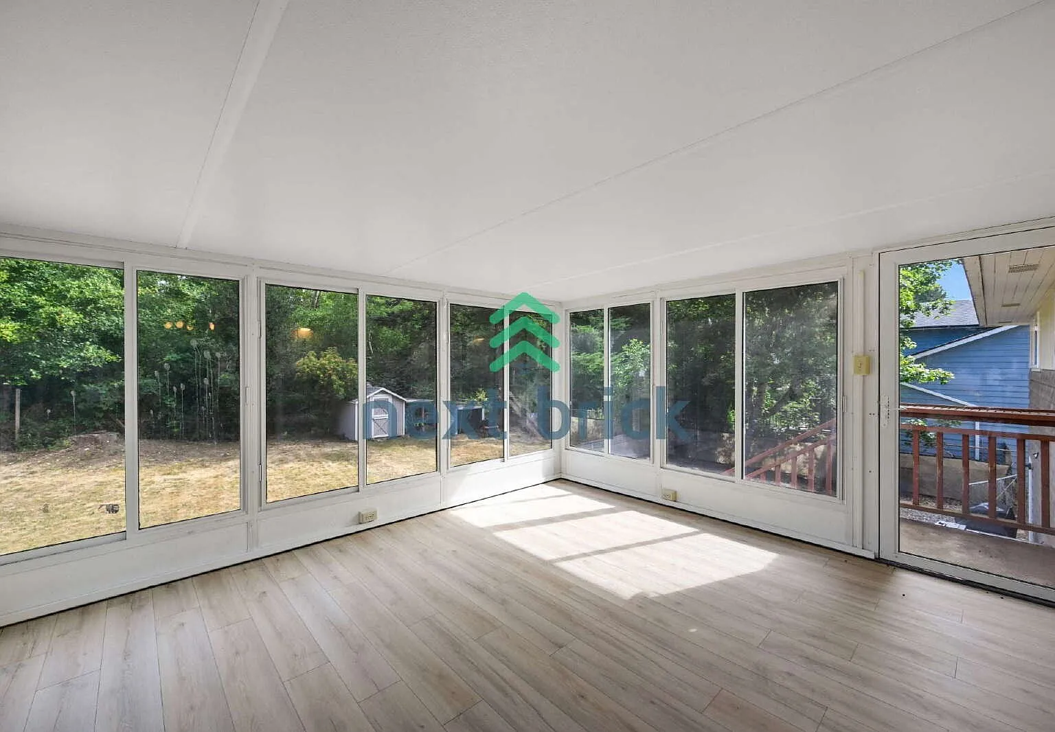 Charming 3-Bedroom Edmonds Home with 2 Full Baths and Spacious 1982 Sq. Ft. Living Space! — Photo 2