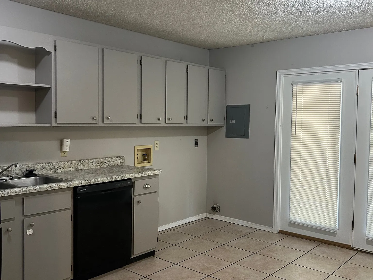 220 Brooke Lynn Drive - D — Photo 4