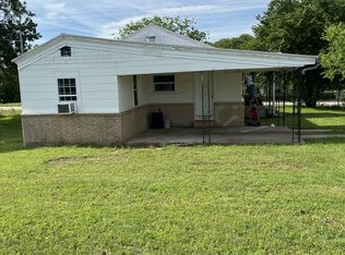 213 Wade St, Nocona, TX 76255