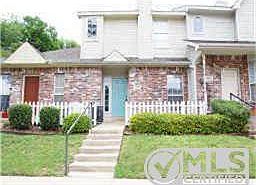 1st image of 3926 Brandon Park Dr