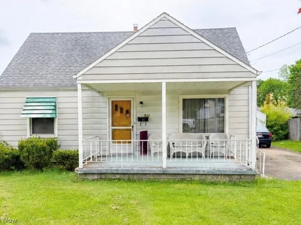 533 Forest Hill Dr, Youngstown, OH 44515