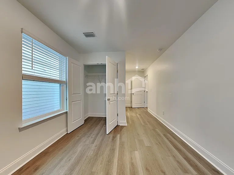 329 Armstrong Curv — Photo 18