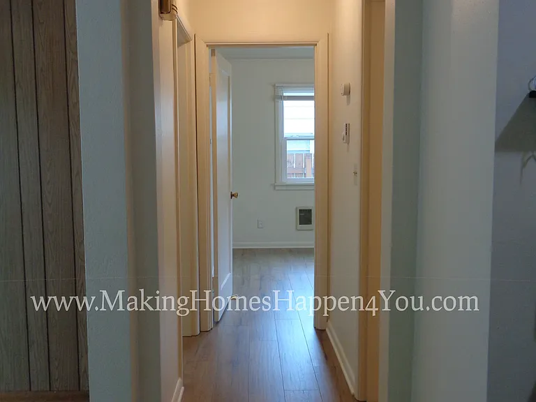 1945 23rd St NE — Photo 21