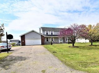 208 Jefferson Ridge Dr, Pataskala, OH 43062