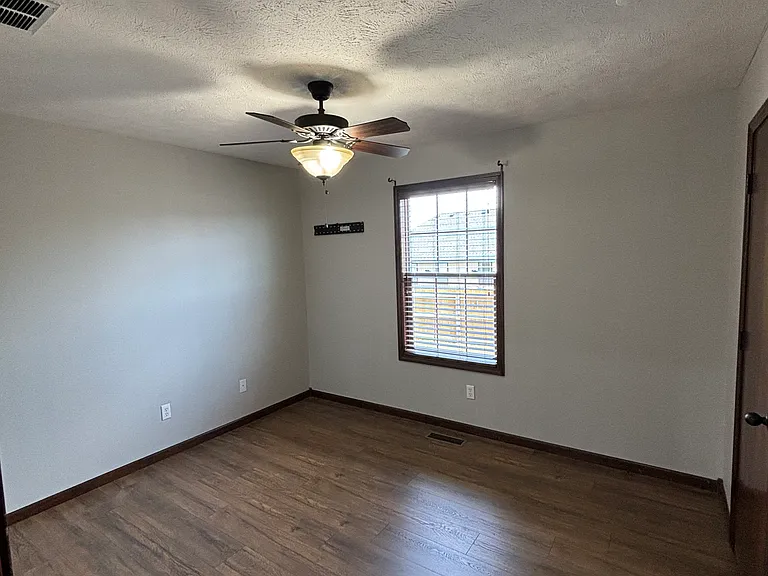 1442 N Opportunity Ave — Photo 12