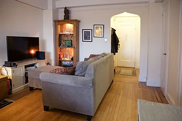 Rented by NextStopNY