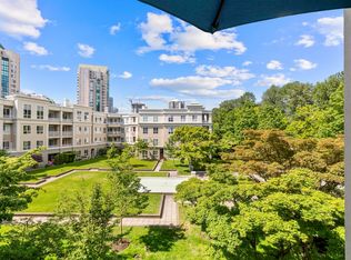3098 Guildford Way #340, Coquitlam, BC V3B 7W8