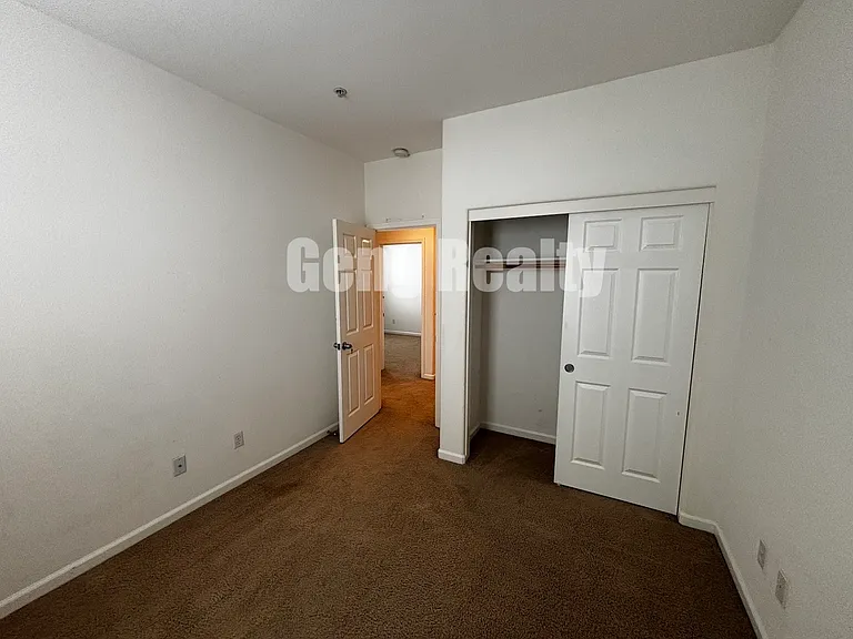 8308 Crystal Walk Cir — Photo 12