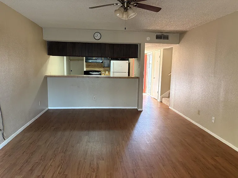 6908 Lovely Ln — Photo 3
