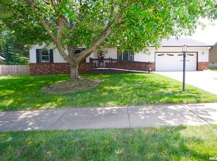 305 Beloit Rd, Marquette Heights, IL 61554