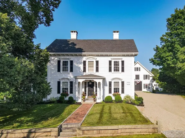 65 Washington St, Hanover, MA 02339
